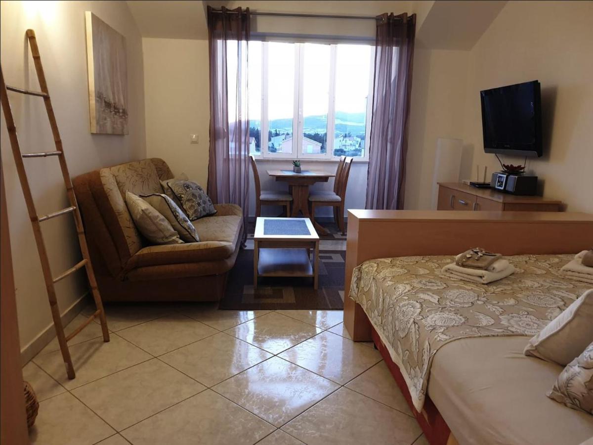 Apartment Eso Kaštela Exteriér fotografie